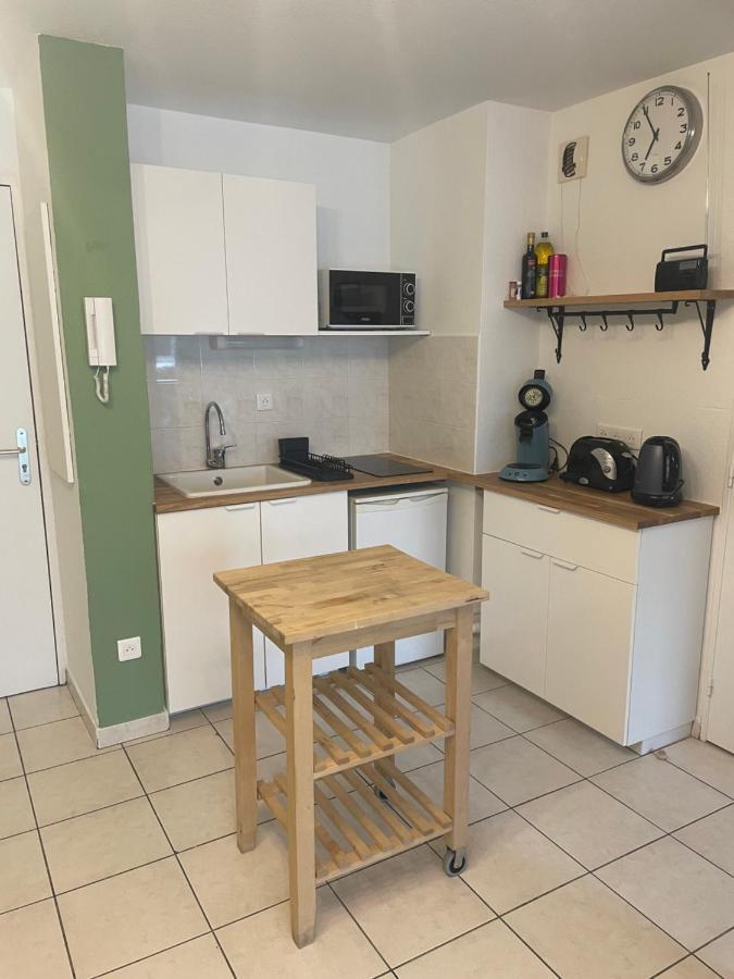 Charmant Appartement Cosy Sur Sete Proche De Toutes Commodites, Parking Prive Ngoại thất bức ảnh